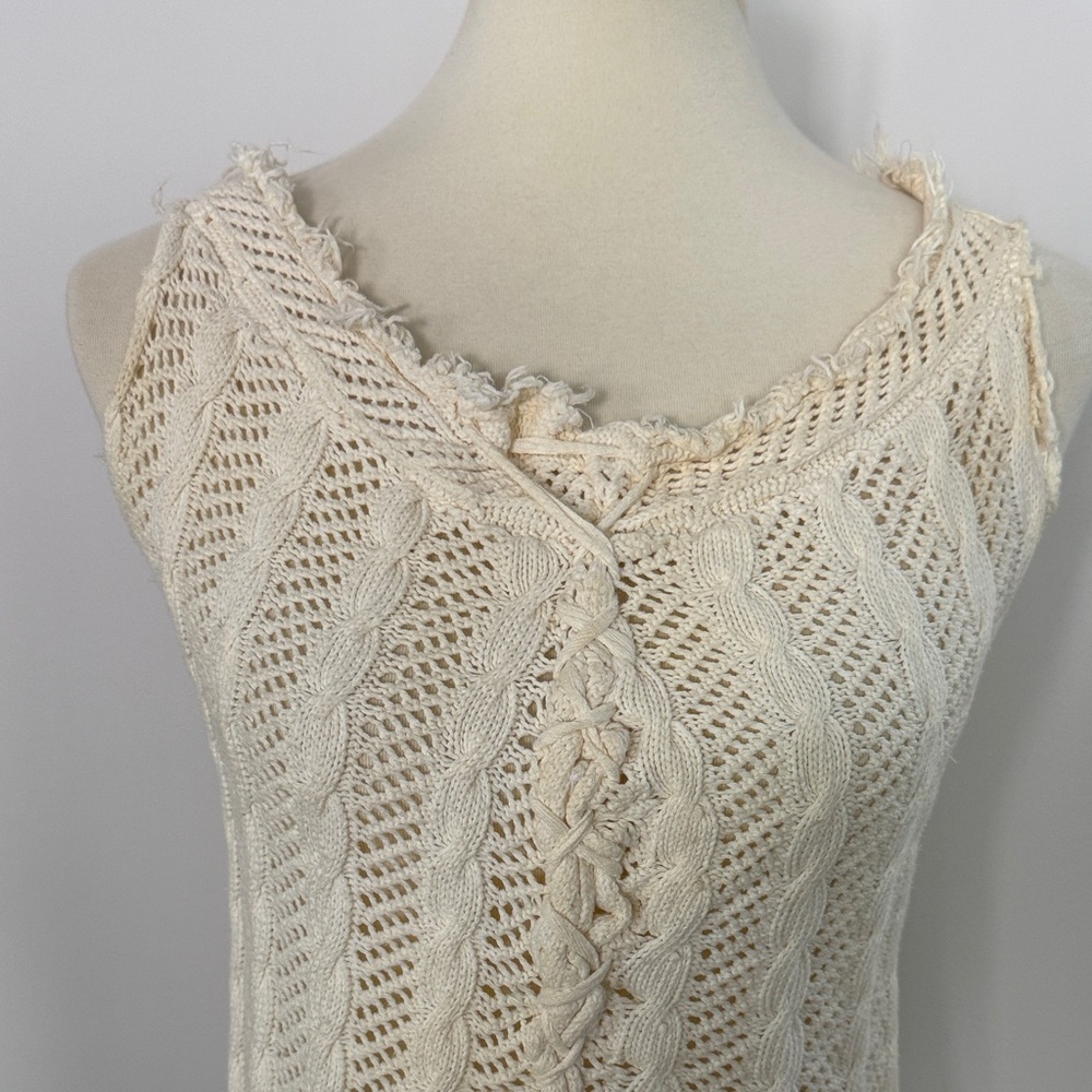 Loyandford Crochet Knit Sleeveless Asymmetrical Ivory Top - Picture 2 of 8